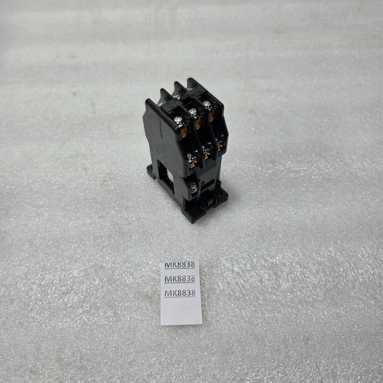 FUJI ELECTRIC SRC50-2U/X (3A3B) SAFETY RELAY MODULE 380-440V
