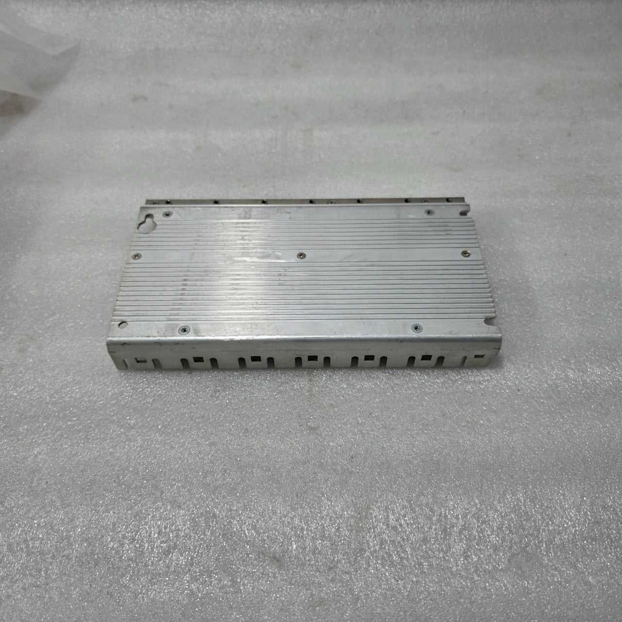 TOSHIBA GBU664S PLC BASE UNIT / RACK ASSEMBLY | INDUSTRIAL CONTROL MODULE | MADE