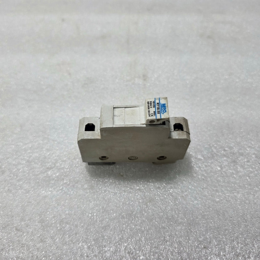 MRO RT18-32 10A 800V DIN RAIL FUSE HOLDER | 10×38 MM FUSE BASE