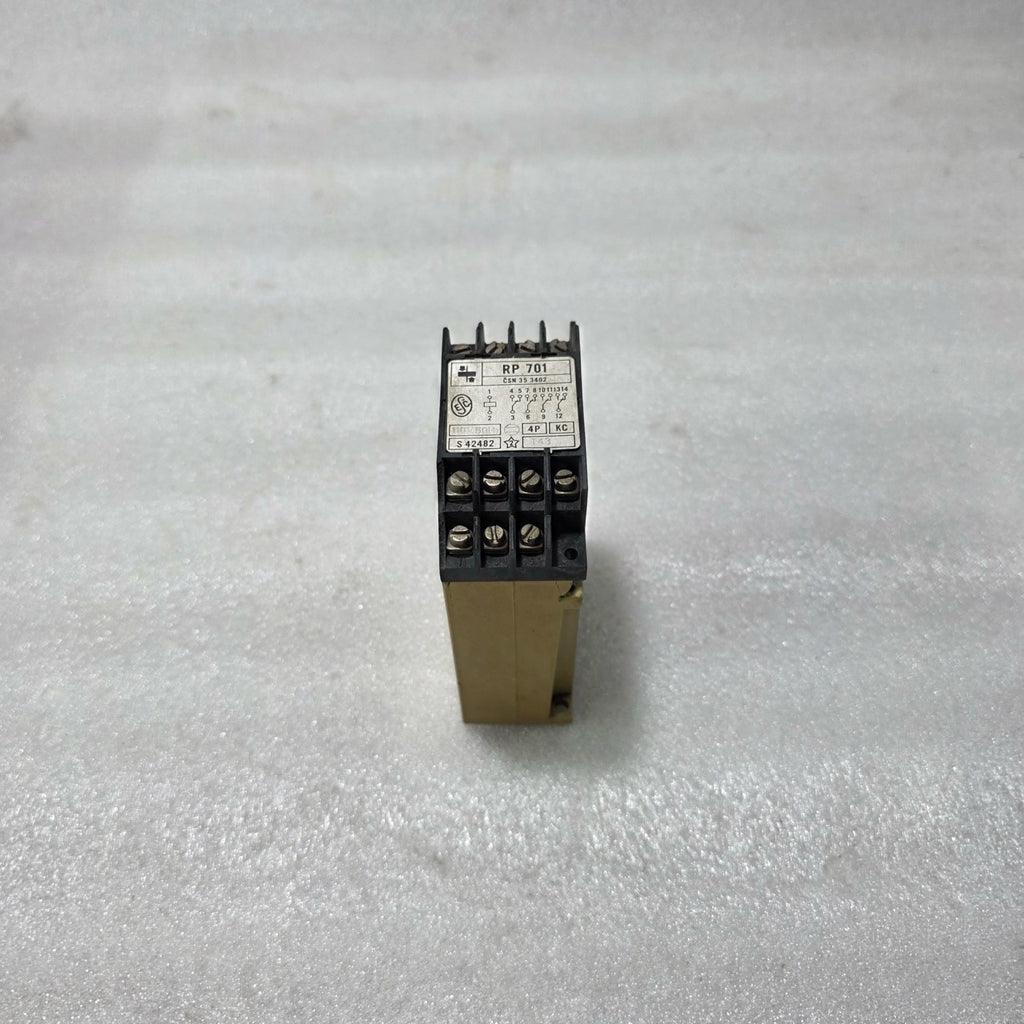 RP 701 ELECTROMECHANICAL RELAY 110V AC 4P 50HZ | ČSN 35 3402 BROKEN BODY