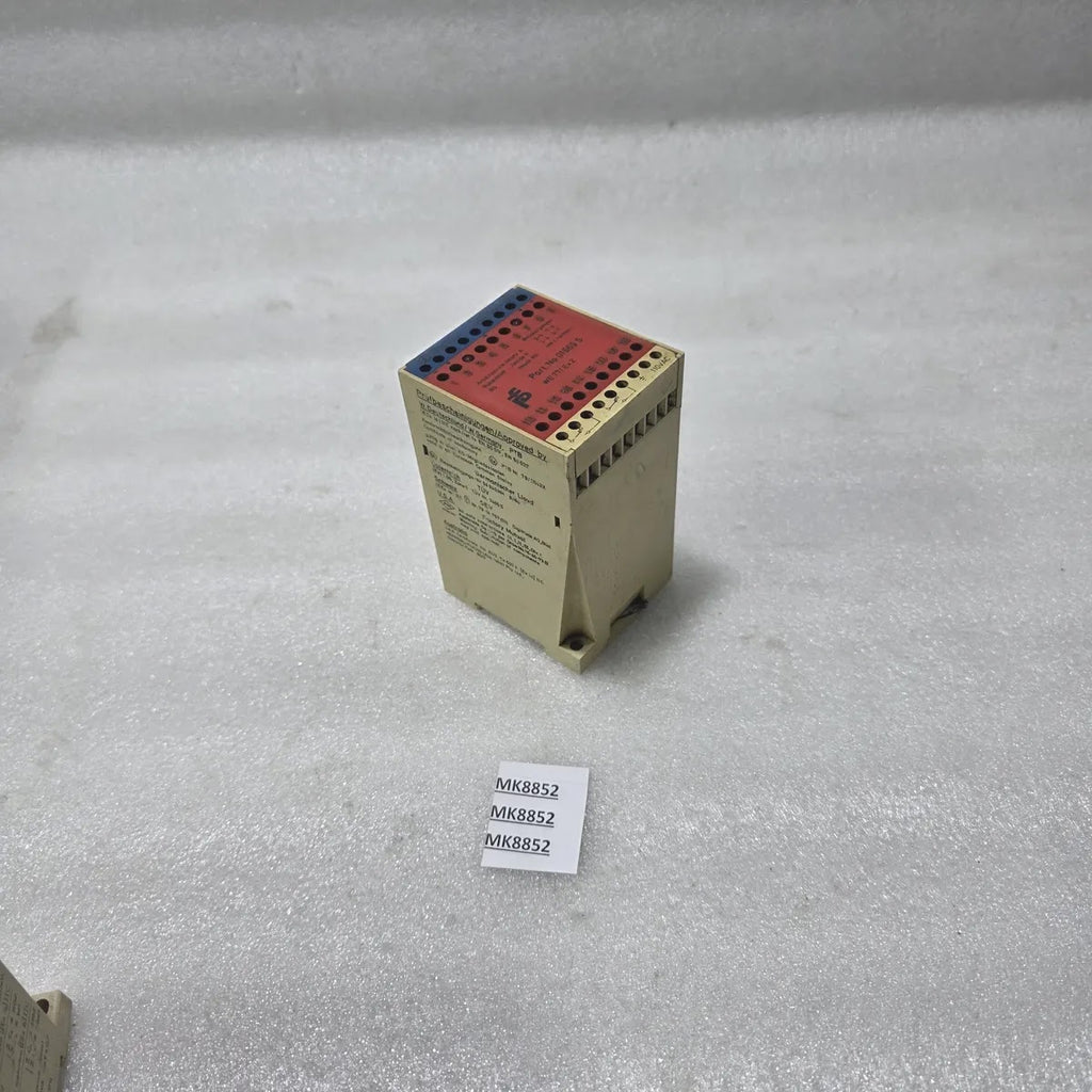 Pepperl+Fuchs WE 77/Ex2 01669 S Intrinsic Safety Relay 110VAC Pre-Owned