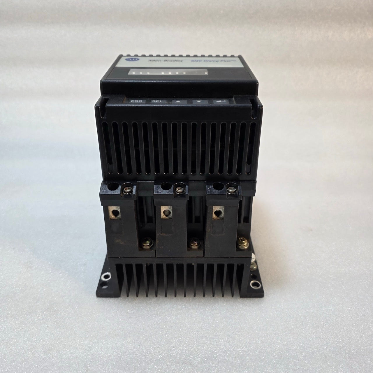 ALLEN-BRADLEY 150-B24NBDA-J1 SMC DIALOG PLUS SOFT STARTER, 24A, 208–480V AC WITH
