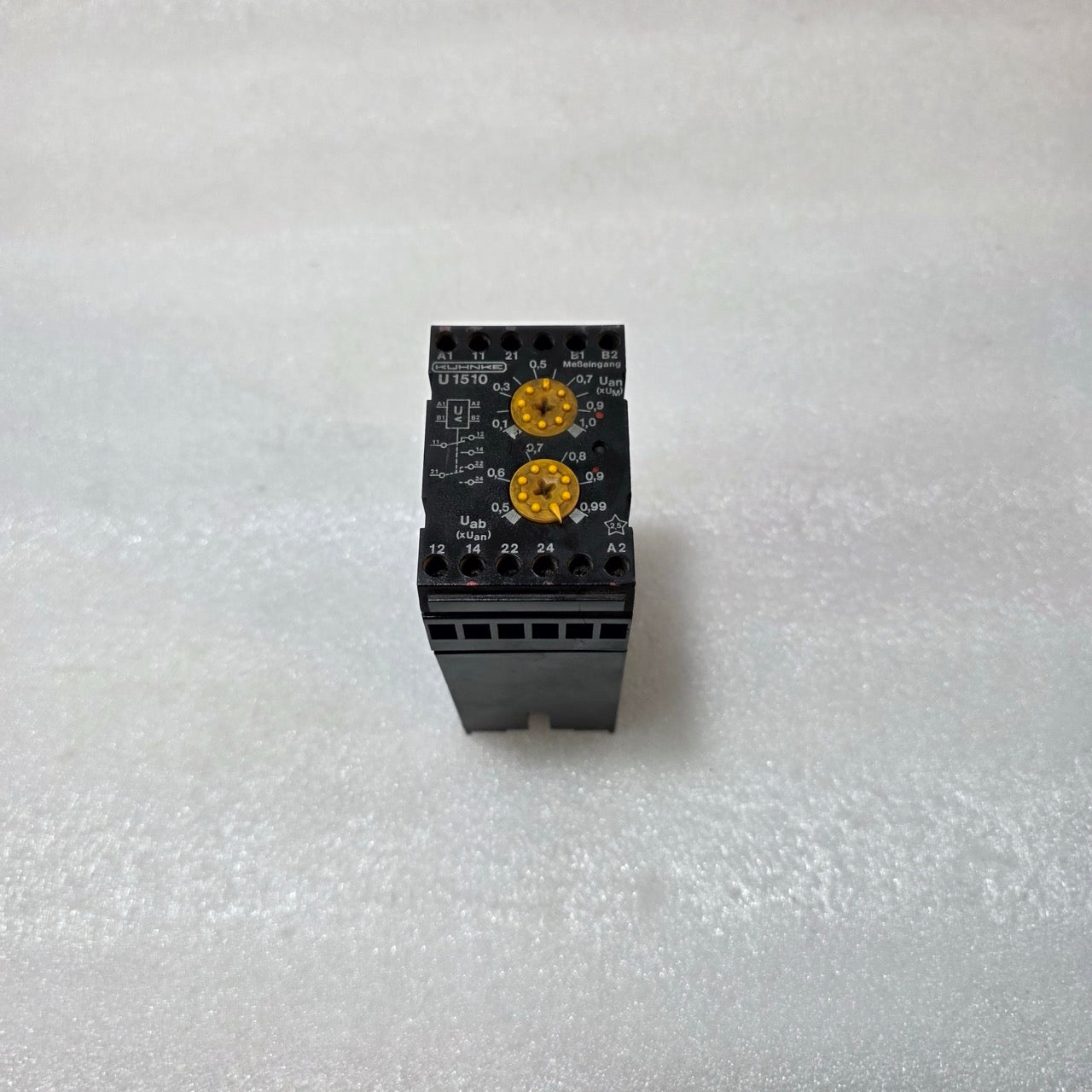 KUHNKE U1510.2 VOLTAGE MONITORING RELAY, 50–500V AC 24V DC BODY BROKEN WORKING