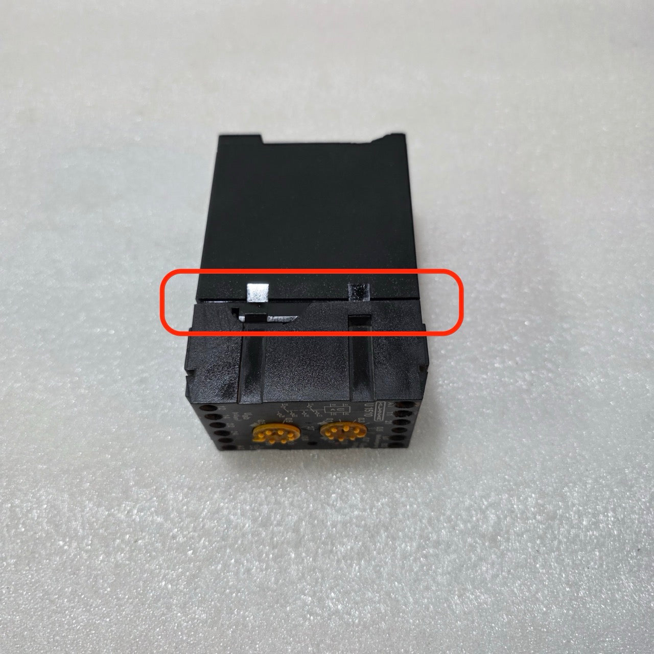 KUHNKE U1510.2 VOLTAGE MONITORING RELAY, 50–500V AC 24V DC BODY BROKEN WORKING