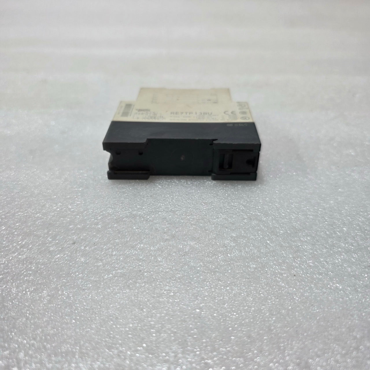 RE7TP13BU MULTI-RANGE TIME DELAY RELAY (0.05S–300H, 110–240VAC/24-42-48VAC-DC