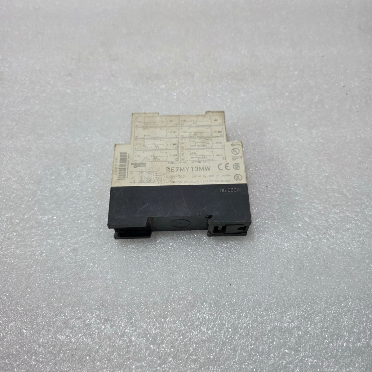 RE7MY13MW ZELIO TIME MULTIFUNCTION TIMER RELAY, 24–240V AC/DC