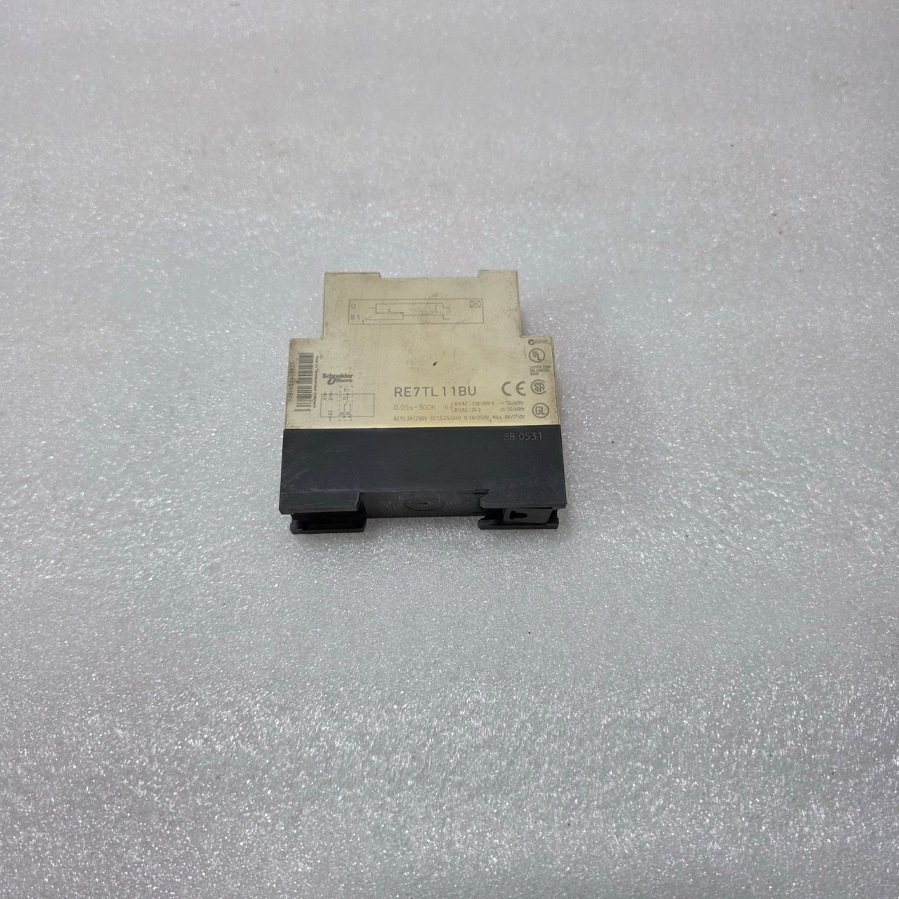RE7TL11BU ZELIO TIME DELAY RELAY, 0.05S–300H, 24–240V AC/DC