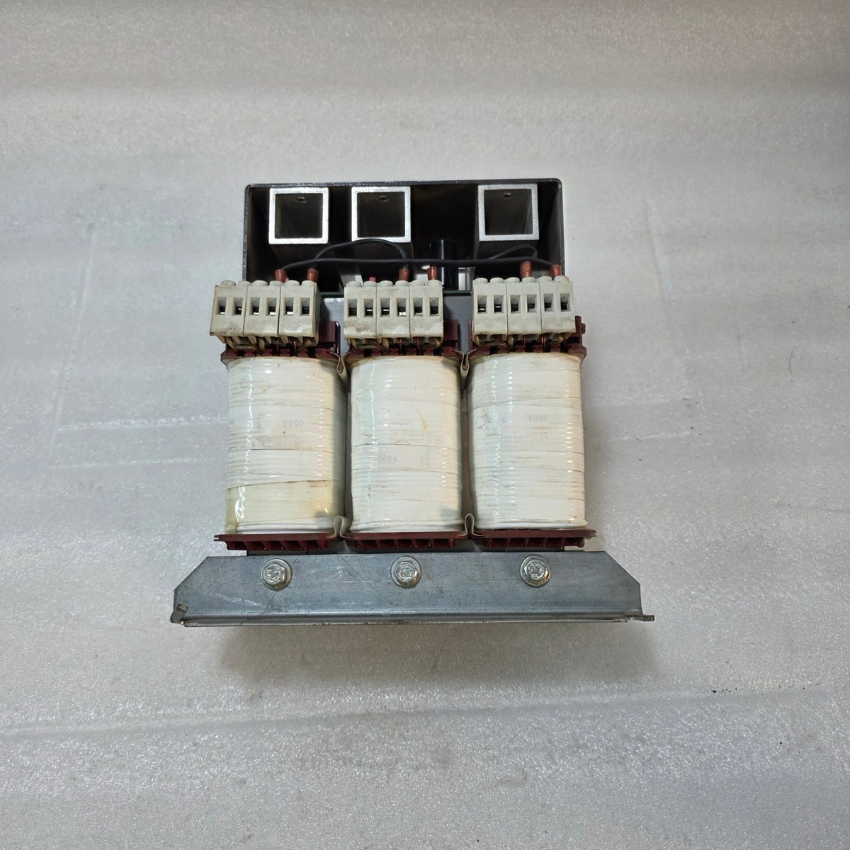 SIEMENS 4AV3302-2EB00-0A INDUSTRIAL POWER SUPPLY TRANSFORMER | 3-PHASE 200–575VA