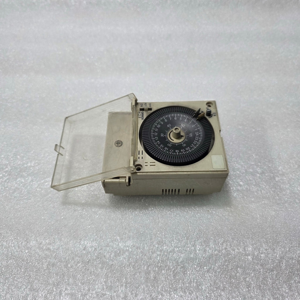 OMRON H2F‑DFC GENERAL USE TIME SWITCH – 24-HOUR MOTOR TIMER SWITCH, 15 A 250 VAC