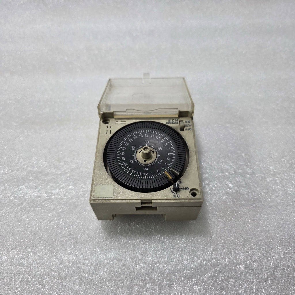 OMRON H2F‑DFC GENERAL USE TIME SWITCH – 24-HOUR MOTOR TIMER SWITCH, 15 A 250 VAC