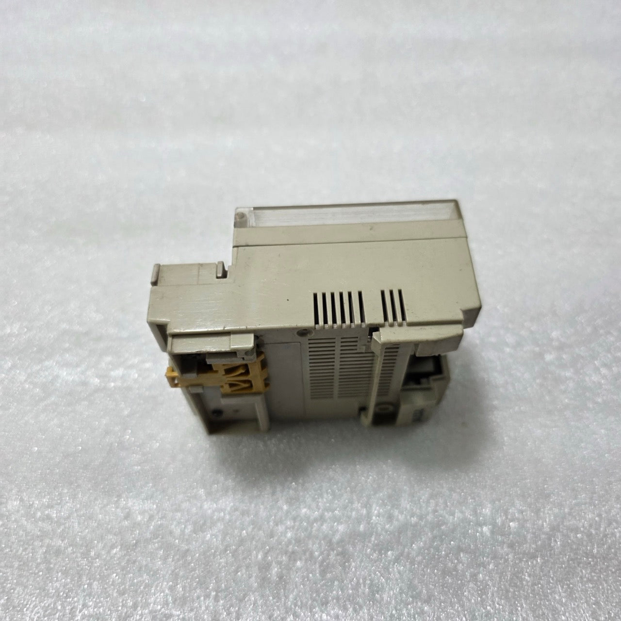 OMRON H2F‑DFC GENERAL USE TIME SWITCH – 24-HOUR MOTOR TIMER SWITCH, 15 A 250 VAC