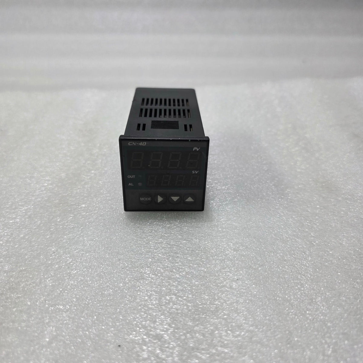 TOHO CN-40 DIGITAL TEMPERATURE CONTROLLER 100–240V AC PID CONTROLLER