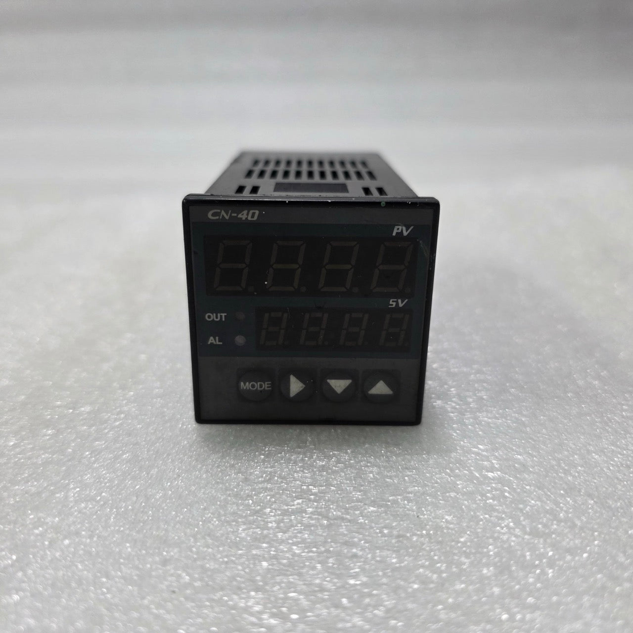 TOHO CN-40 DIGITAL TEMPERATURE CONTROLLER 100–240V AC PID CONTROLLER