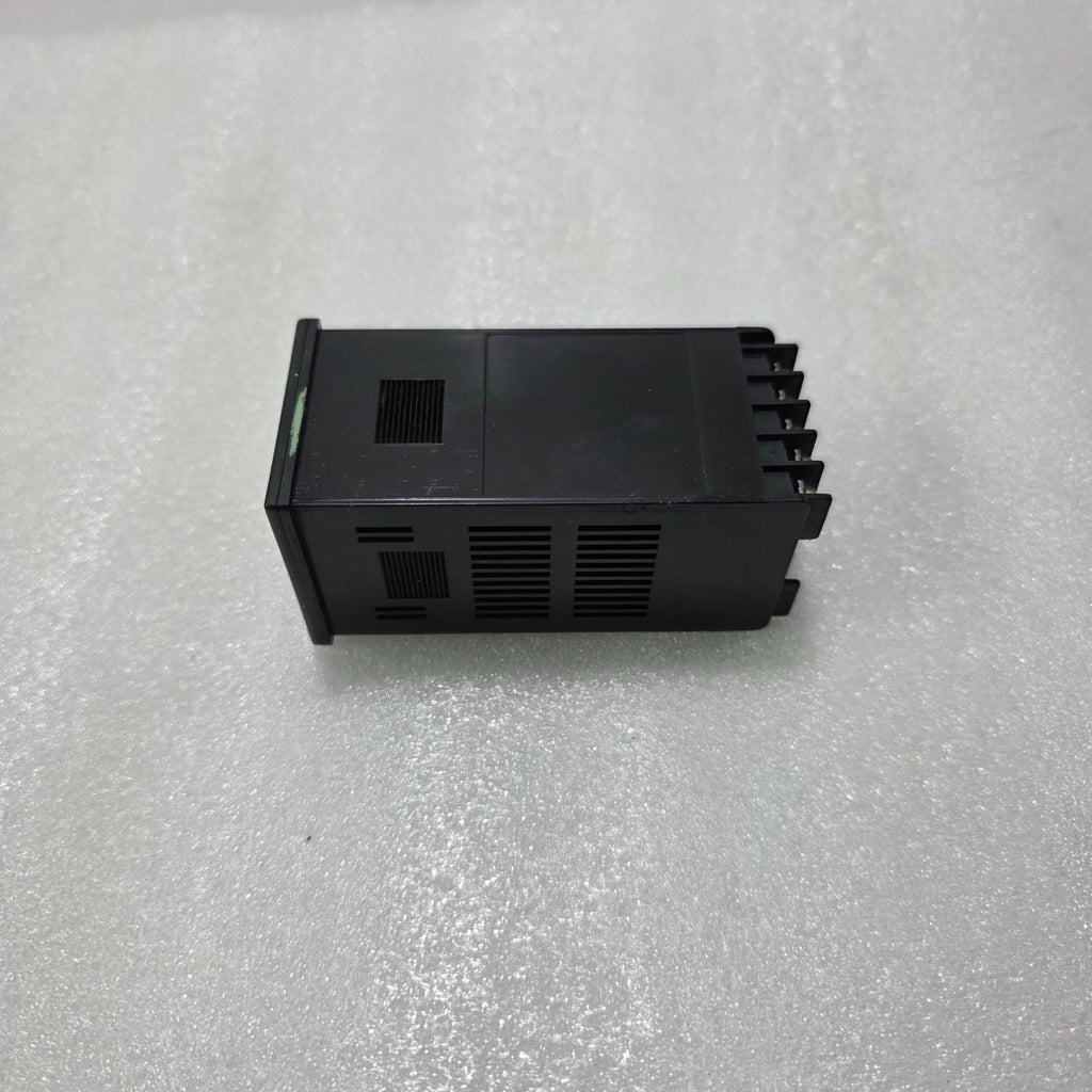 TOHO CN-40 DIGITAL TEMPERATURE CONTROLLER 100–240V AC PID CONTROLLER