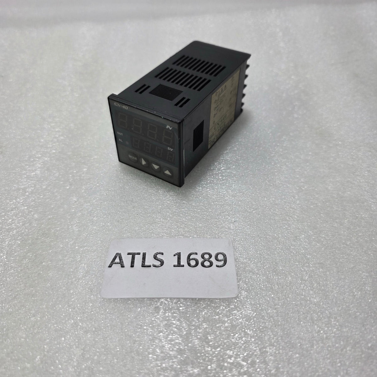 TOHO CN-40 DIGITAL TEMPERATURE CONTROLLER 100–240V AC PID CONTROLLER