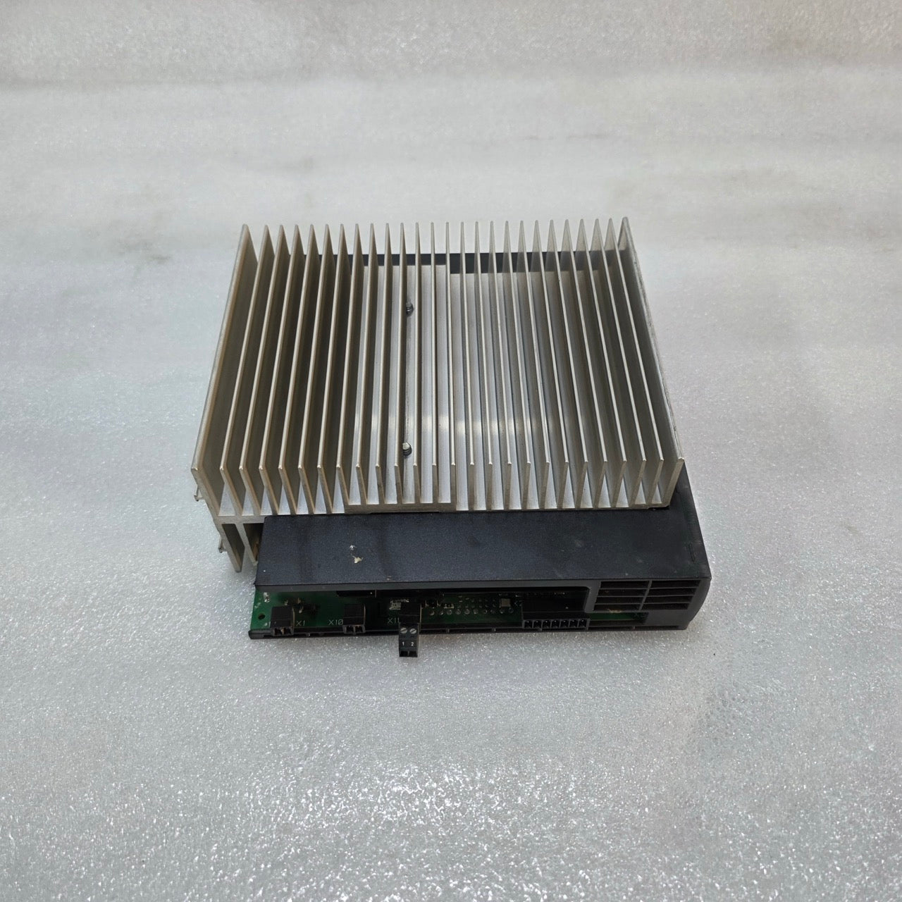 AEG THYRO-A THYRISTOR POWER CONTROLLER MODULE WITH HEAVY DUTY HEAT SINK – INDUST