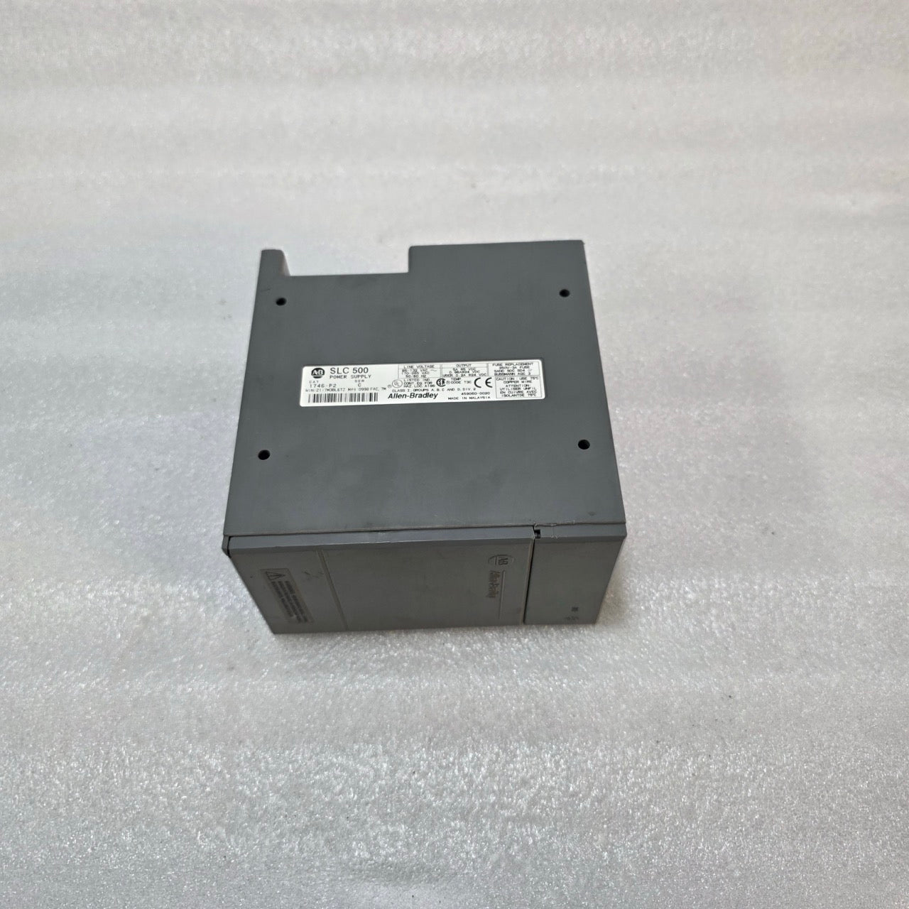 ALLEN-BRADLEY 1746-P2 SLC 500 POWER SUPPLY MODULE – 120/240VAC INPUT, 5VDC OUTPU