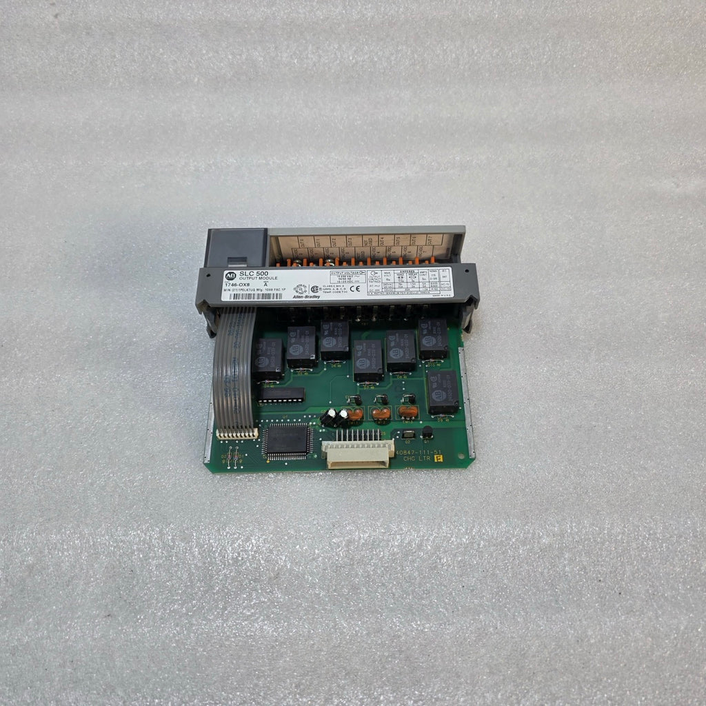 ALLEN 1746-OX8 SLC 500 OUTPUT MODULE – RELAY OUTPUT MODULE, 8 CHANNEL