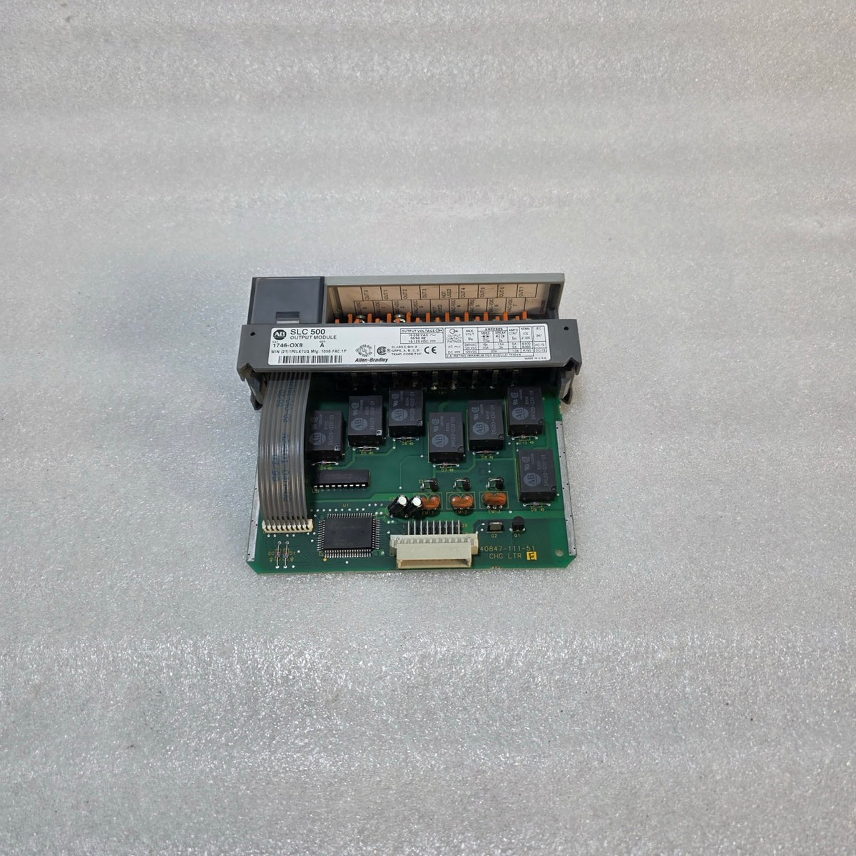 ALLEN 1746-OX8 SLC 500 OUTPUT MODULE – RELAY OUTPUT MODULE, 8 CHANNEL