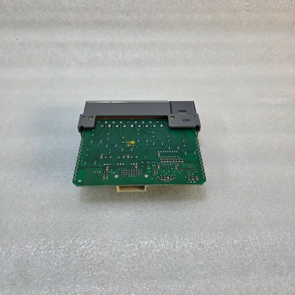 ALLEN 1746-OX8 SLC 500 OUTPUT MODULE – RELAY OUTPUT MODULE, 8 CHANNEL