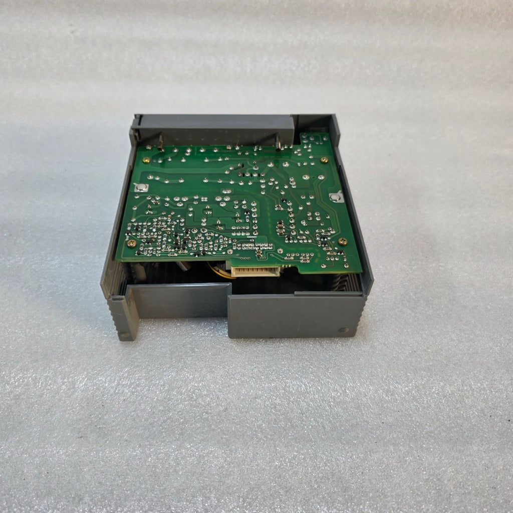 ALLEN-BRADLEY 1746-P1 SLC 500 POWER SUPPLY MODULE – 85-265VAC INPUT, 5VDC/24VDC