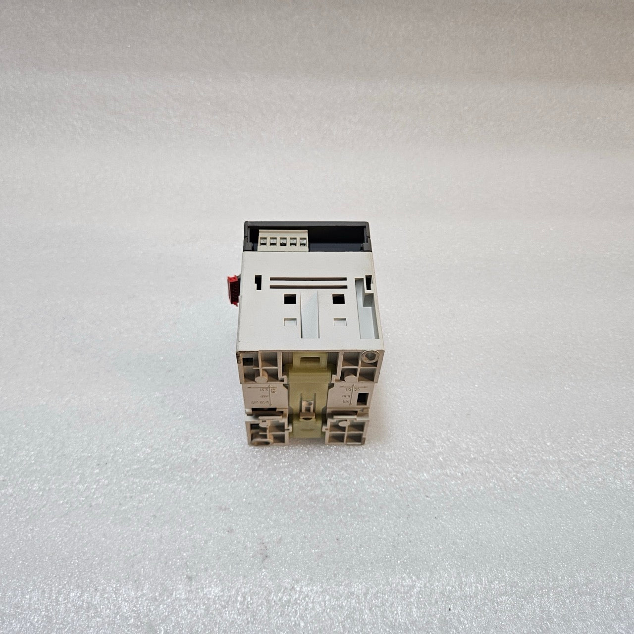 ABB XC08L1-B03 USER CONFIGURABLE INPUT OUTPUT MODULE | 24V DC | MADE IN FRANCE