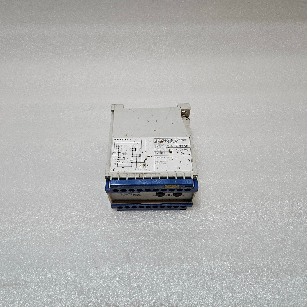 SELCO T2200-02 OVERCURRENT RELAY | 5A | 400 / 450V AC BODY BURNT OPERATIONAL
