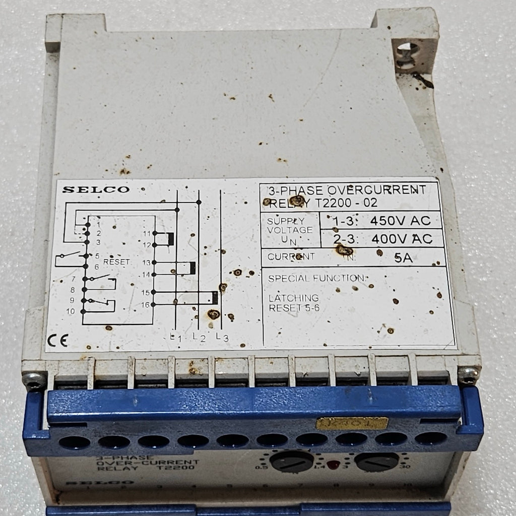 SELCO T2200-02 OVERCURRENT RELAY | 5A | 400 / 450V AC BODY BURNT OPERATIONAL