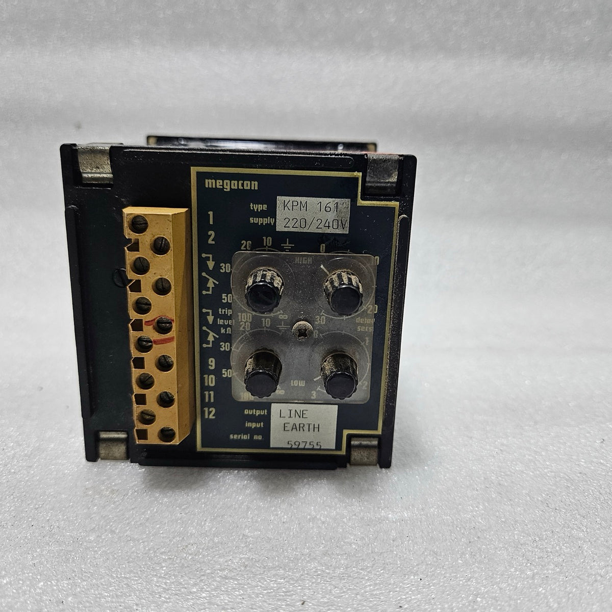 MEGACON KPM 161 EARTH FAULT GUARD RELAY WITH KOHM ANALOG METER | 220–240V AC SUP