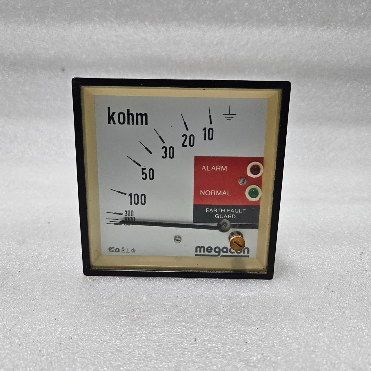 MEGACON KPM 161 EARTH FAULT GUARD RELAY WITH KOHM ANALOG METER | 220–240V AC SUP