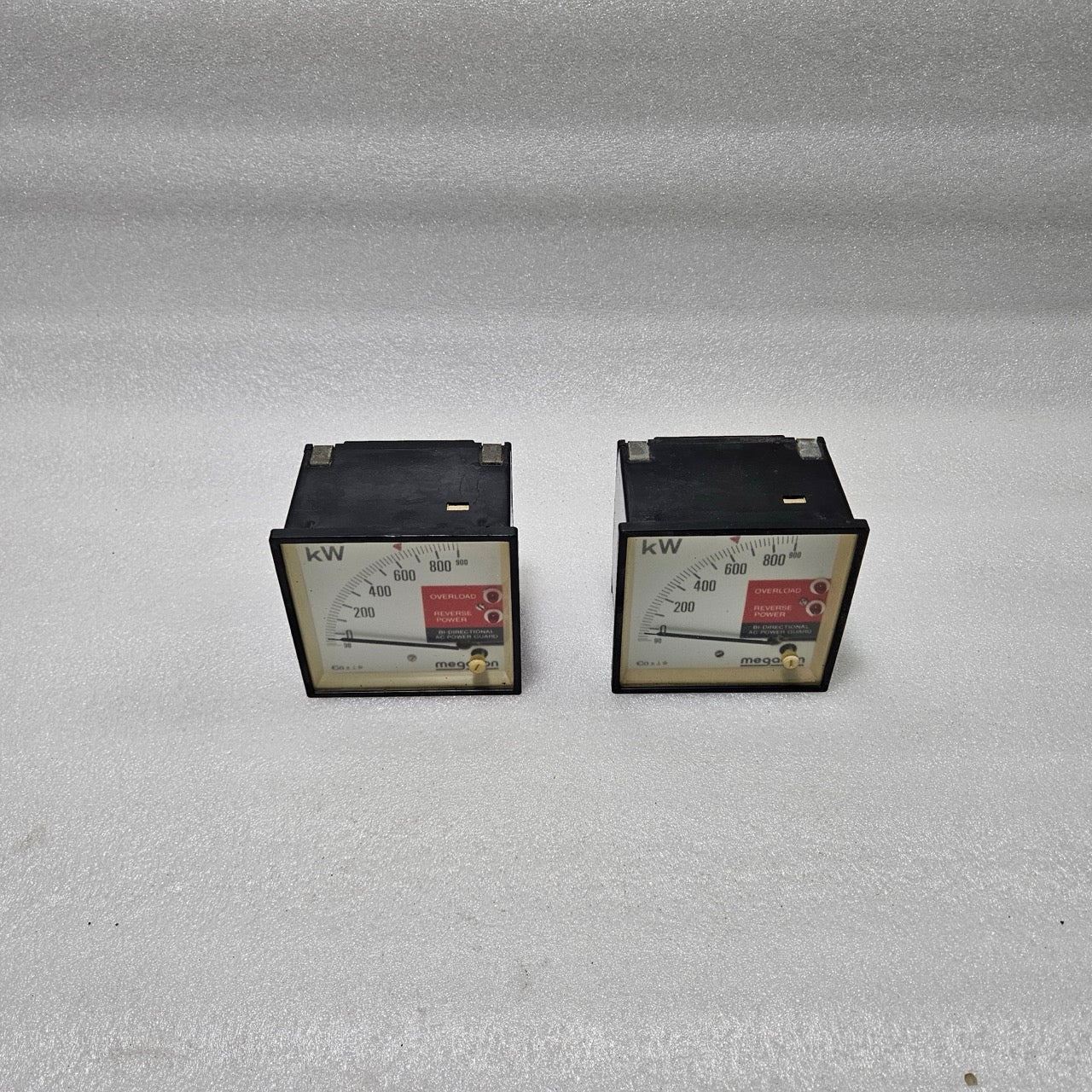 MEGACON KPM 173 BI-DIRECTIONAL AC POWER GUARD RELAY WITH KW ANALOG METER | 220V