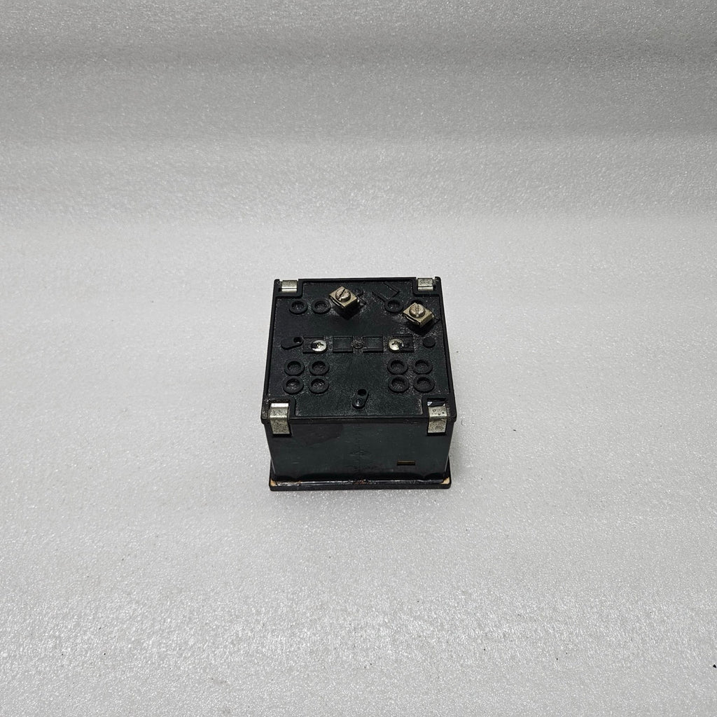 CELSA 55–65 HZ ANALOG FREQUENCY METER 230V AC PANEL MOUNTED HZ METER FOR GENERAT