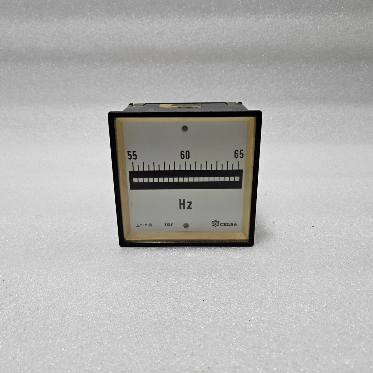 CELSA 55–65 HZ ANALOG FREQUENCY METER 230V AC PANEL MOUNTED HZ METER FOR GENERAT