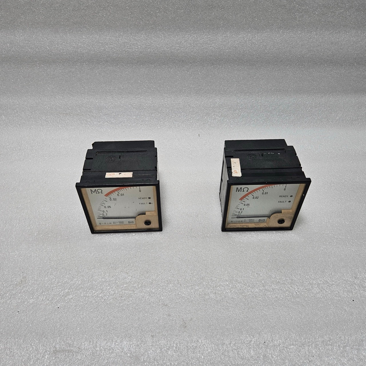 DEIF AAL-111Q96 INSULATION RESISTANCE METER MΩ PANEL MOUNT WITH RELAY OUTPUT