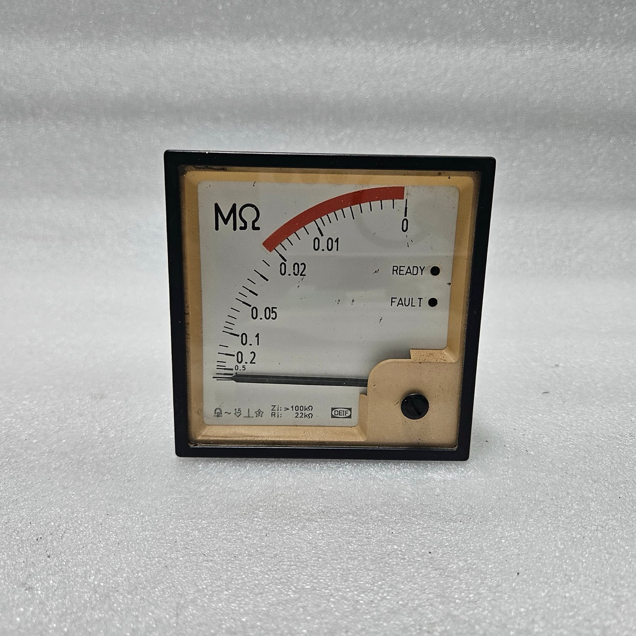 DEIF AAL-111Q96 INSULATION RESISTANCE METER MΩ PANEL MOUNT WITH RELAY OUTPUT