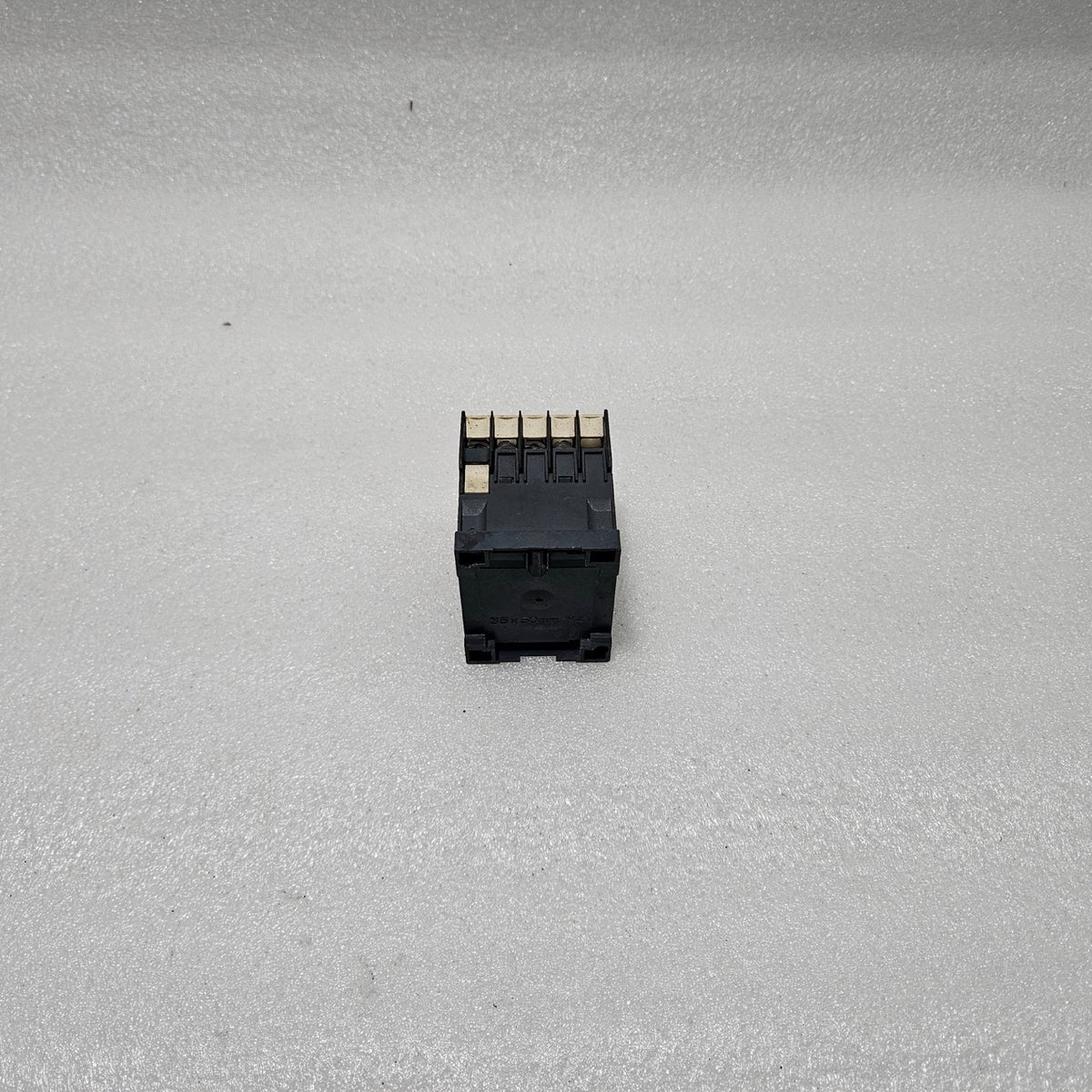 TELEMECANIQUE LC1K12 CONTACTOR 24V AC COIL 12A