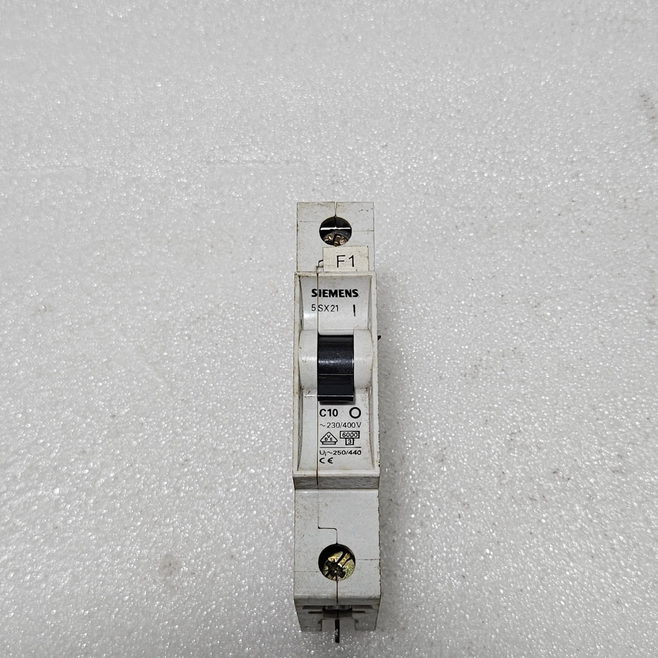 SIEMENS 5SX21 C10 MINIATURE CIRCUIT BREAKER 10A 1-POLE 230/400V MCB