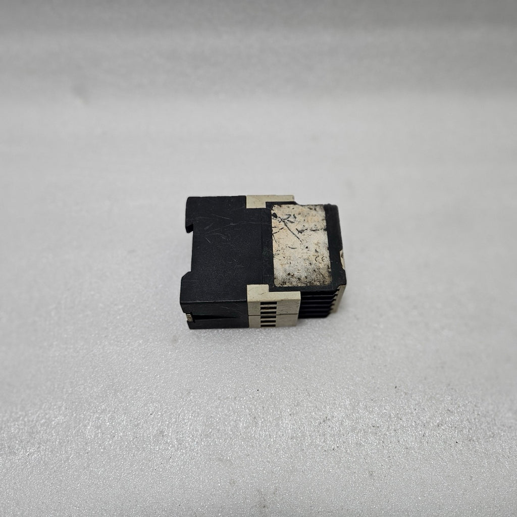 TELEMECANIQUE RM3LA111MU7 LIQUID LEVEL CONTROL RELAY, RM3 SERIES, ADJUSTABLE RES