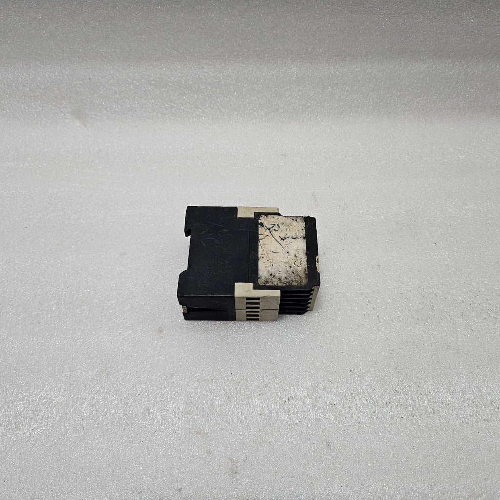 TELEMECANIQUE RM3LA111MU7 LIQUID LEVEL CONTROL RELAY, RM3 SERIES, ADJUSTABLE RES