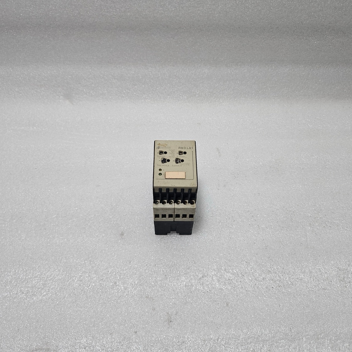 TELEMECANIQUE RM3LA111MU7 LIQUID LEVEL CONTROL RELAY, RM3 SERIES DAMAGE
