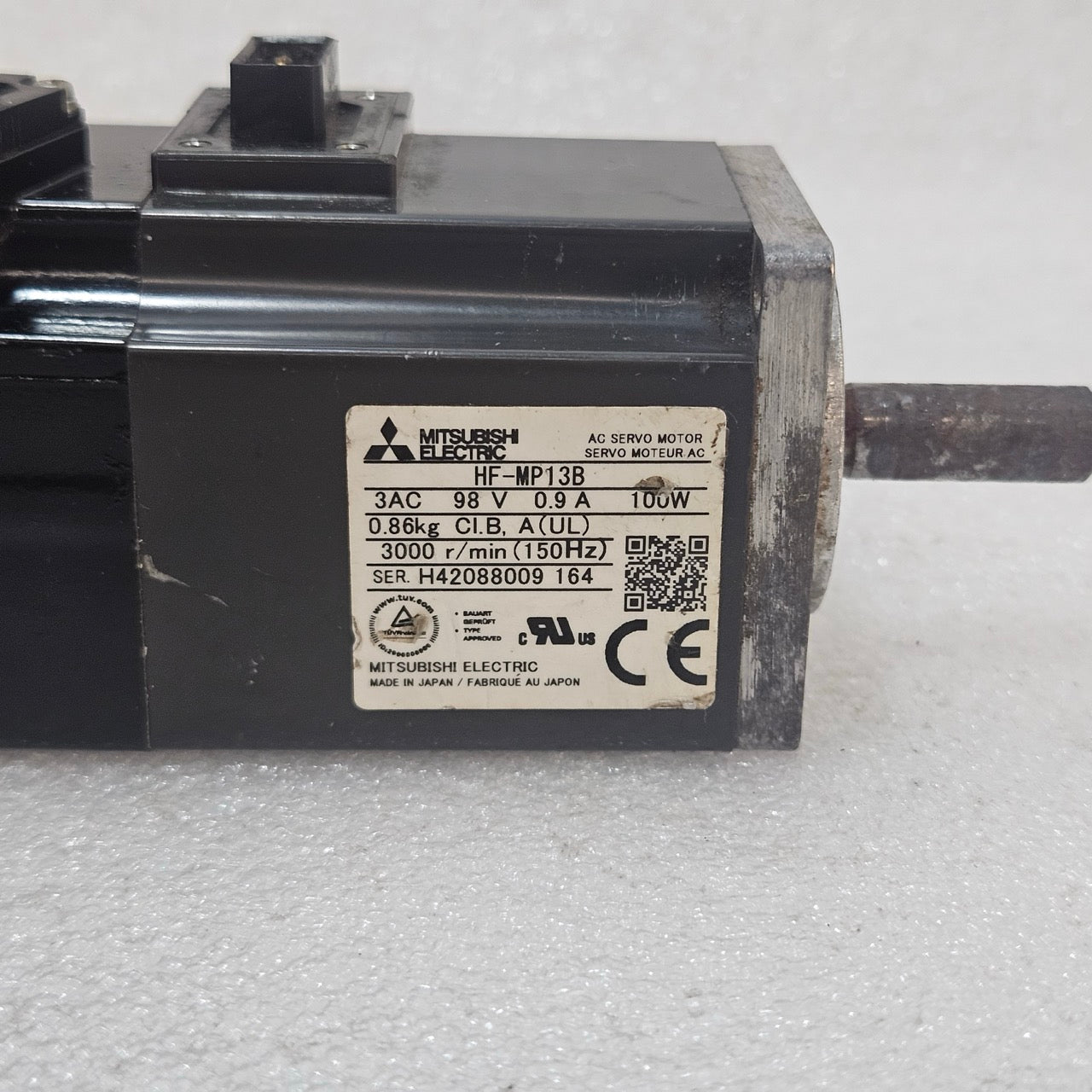 MITSUBISHI HF-MP13B AC SERVO MOTOR 100W 3000RPM 98V INDUSTRIAL SERVO MOTOR MADE