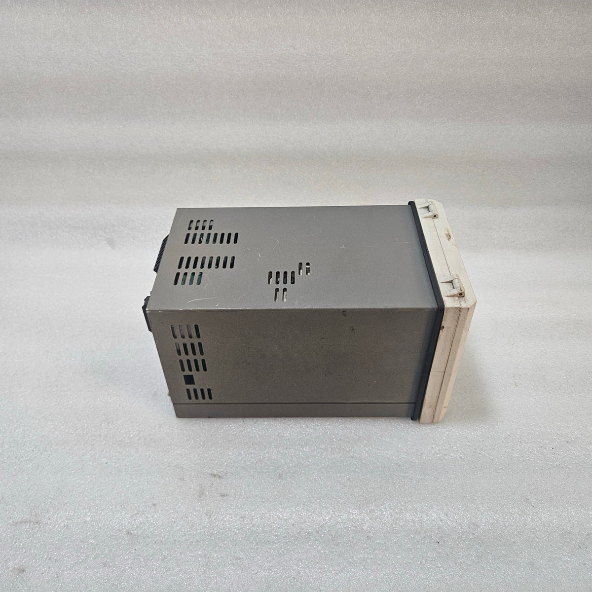 ABB SR102A CONTROL UNIT 100–240VAC 50HZ INDUSTRIAL AUTOMATION MODULE SR100