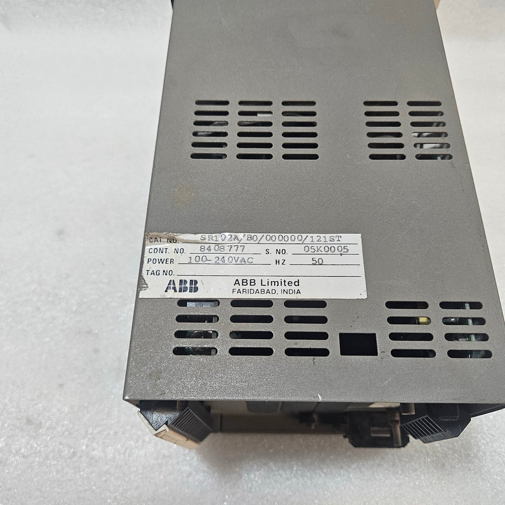 ABB SR102A CONTROL UNIT 100–240VAC 50HZ INDUSTRIAL AUTOMATION MODULE SR100