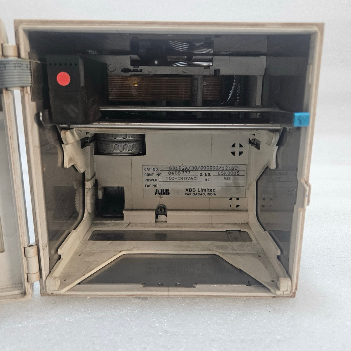 ABB SR102A CONTROL UNIT 100–240VAC 50HZ INDUSTRIAL AUTOMATION MODULE SR100