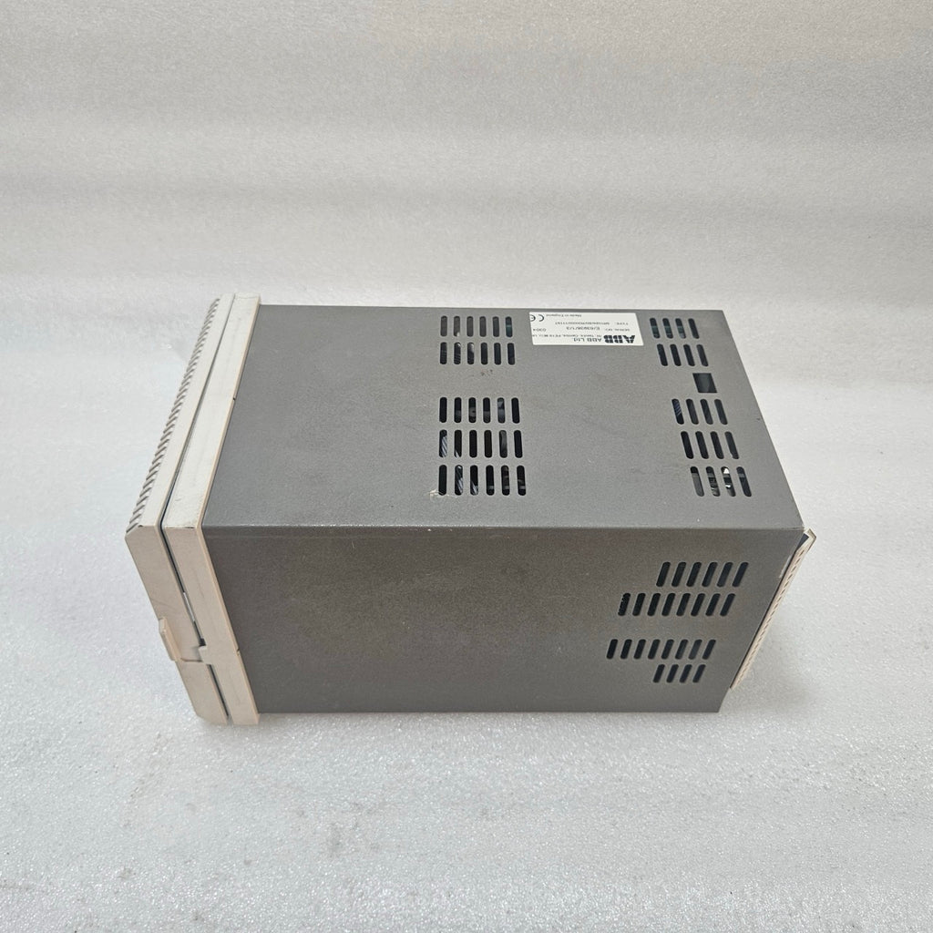 ABB COMMANDER SR100 CHART RECORDER SR102A/B0/R00000/111ST