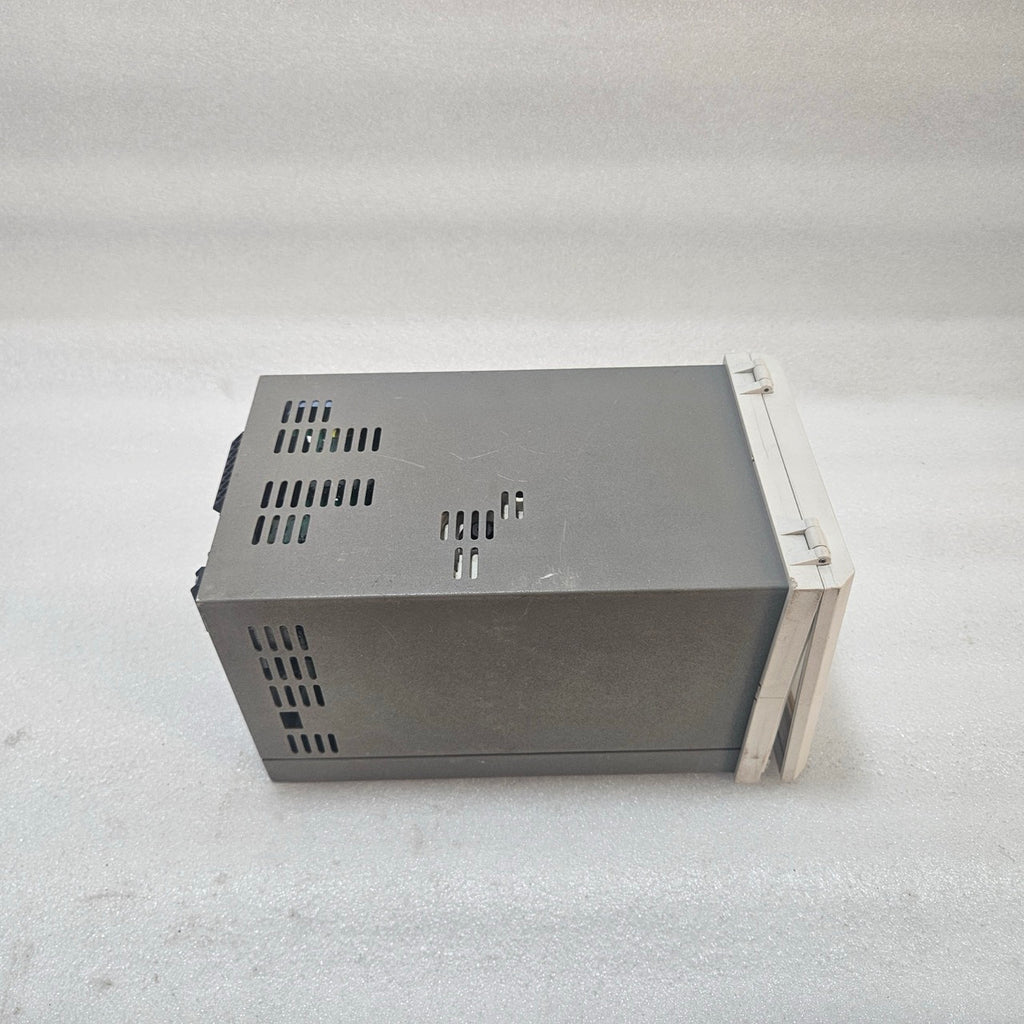 ABB COMMANDER SR100 CHART RECORDER SR102A/B0/R00000/111ST