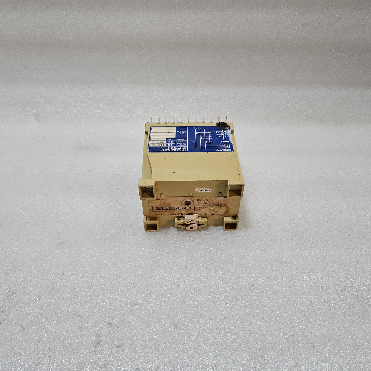 SELCO T2200-01 3-PHASE OVERCURRENT RELAY 380/440VAC 5A OUTER BODY BURN MARKS