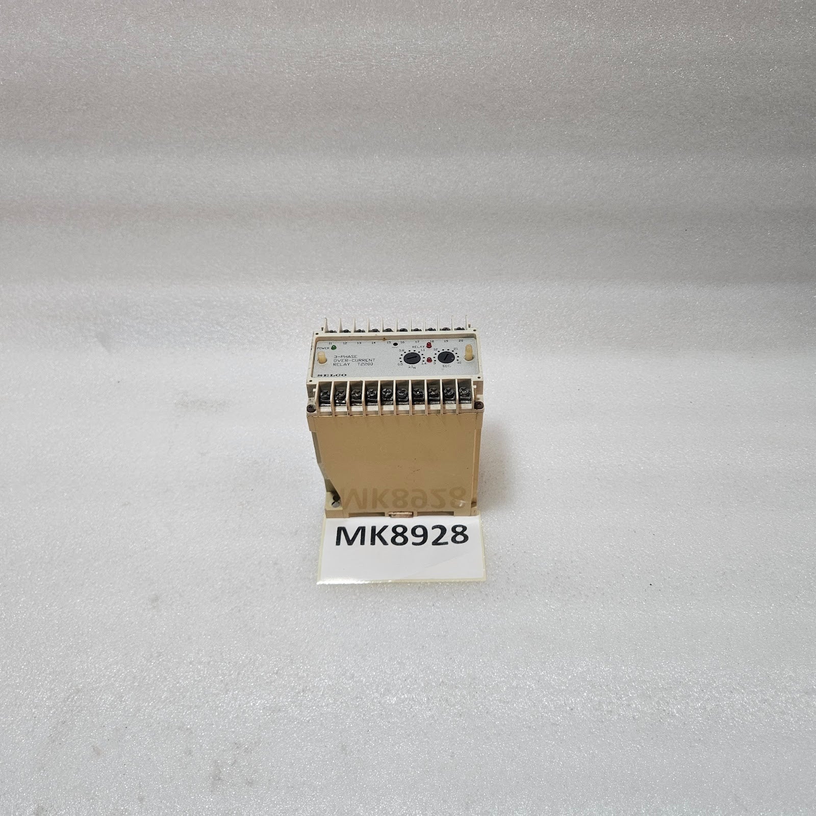 SELCO T2200-01 3-PHASE OVERCURRENT RELAY 380/440VAC 5A OUTER BODY BURN MARKS