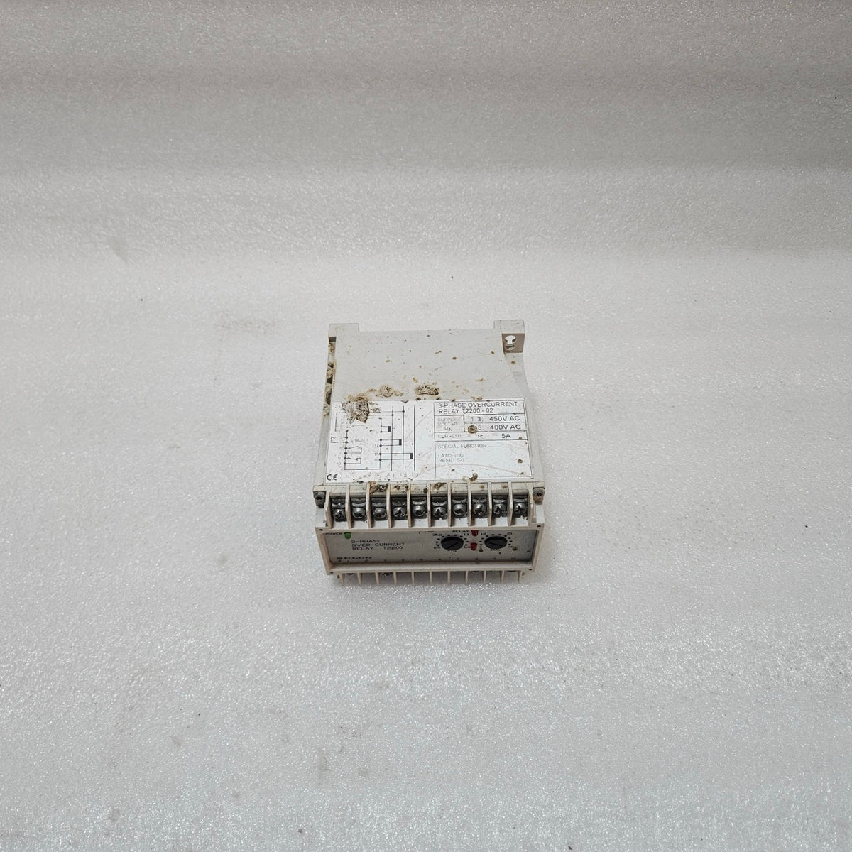 SELCO T2200-02 3-PHASE OVERCURRENT RELAY 400/450VAC 5A LATCHING PROTECTION RELAY