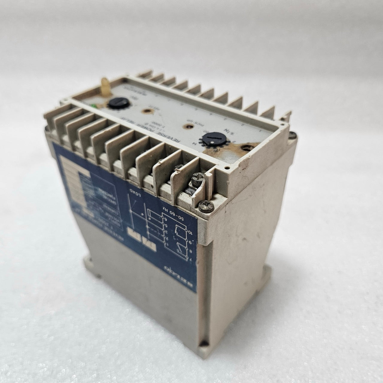 SELCO T2000-01 REVERSE POWER RELAY 380/440VAC 5A GENERATOR PROTECTION RELAY